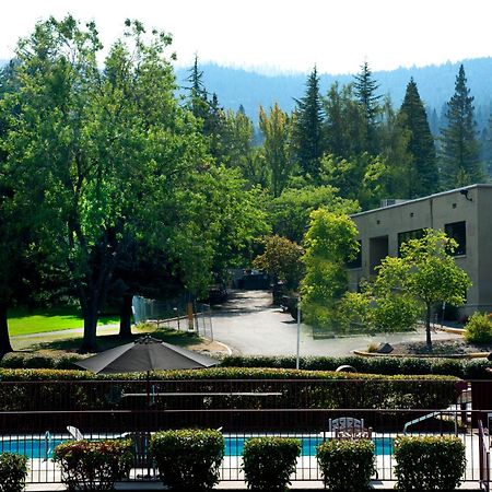 Flagship Inn Of Ashland Exterior photo